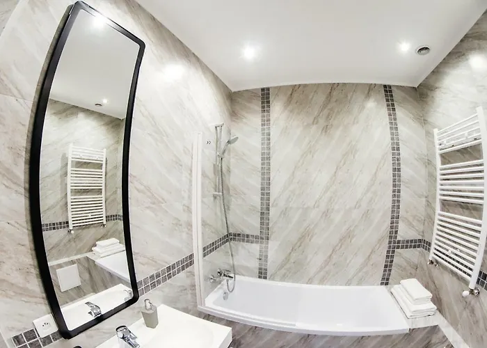 Great Apartment Near Unic Shopping Center